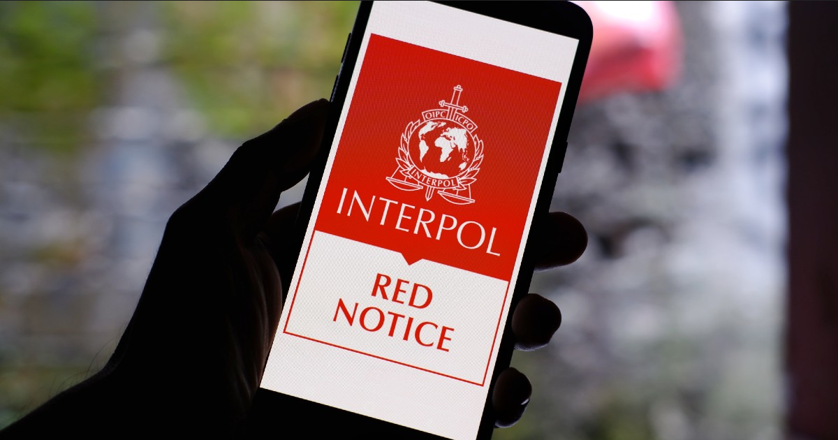 虚拟货币崩盘 国际刑警对创始人发布红色通缉令_1