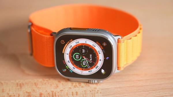 未来Apple Watch或将采用MicroLED屏幕_0