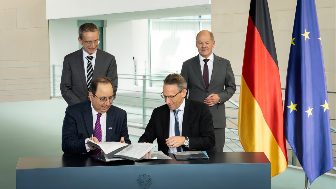英特尔投资300亿欧元兴建两座晶圆厂， 获德国100亿欧元补贴_0