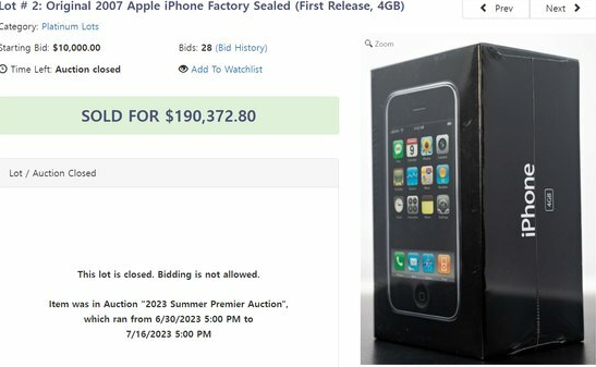 初代未开封iPhone4GB版拍出19万美元天价 因内存低数量稀少_1