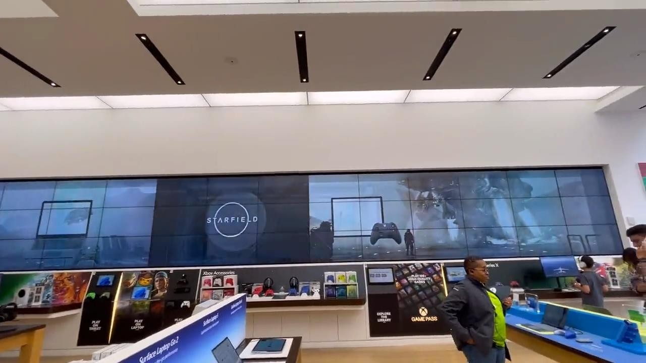 微软实体店星空广告展示 这大场面太壮观了_5